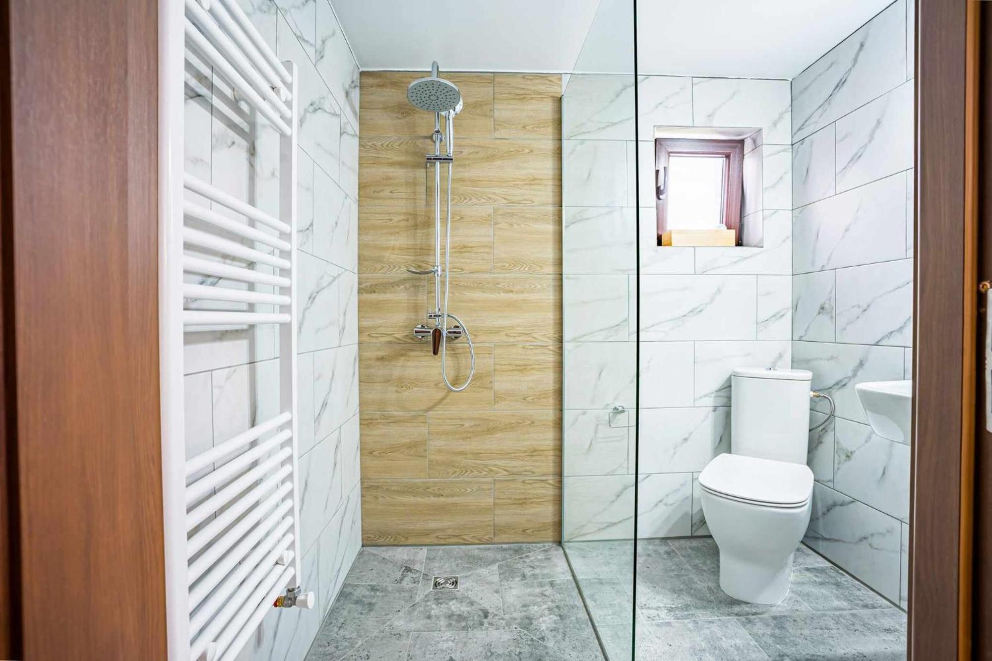 Casa Zuz Voronet Hotel Gura Humorului Ngoại thất bức ảnh