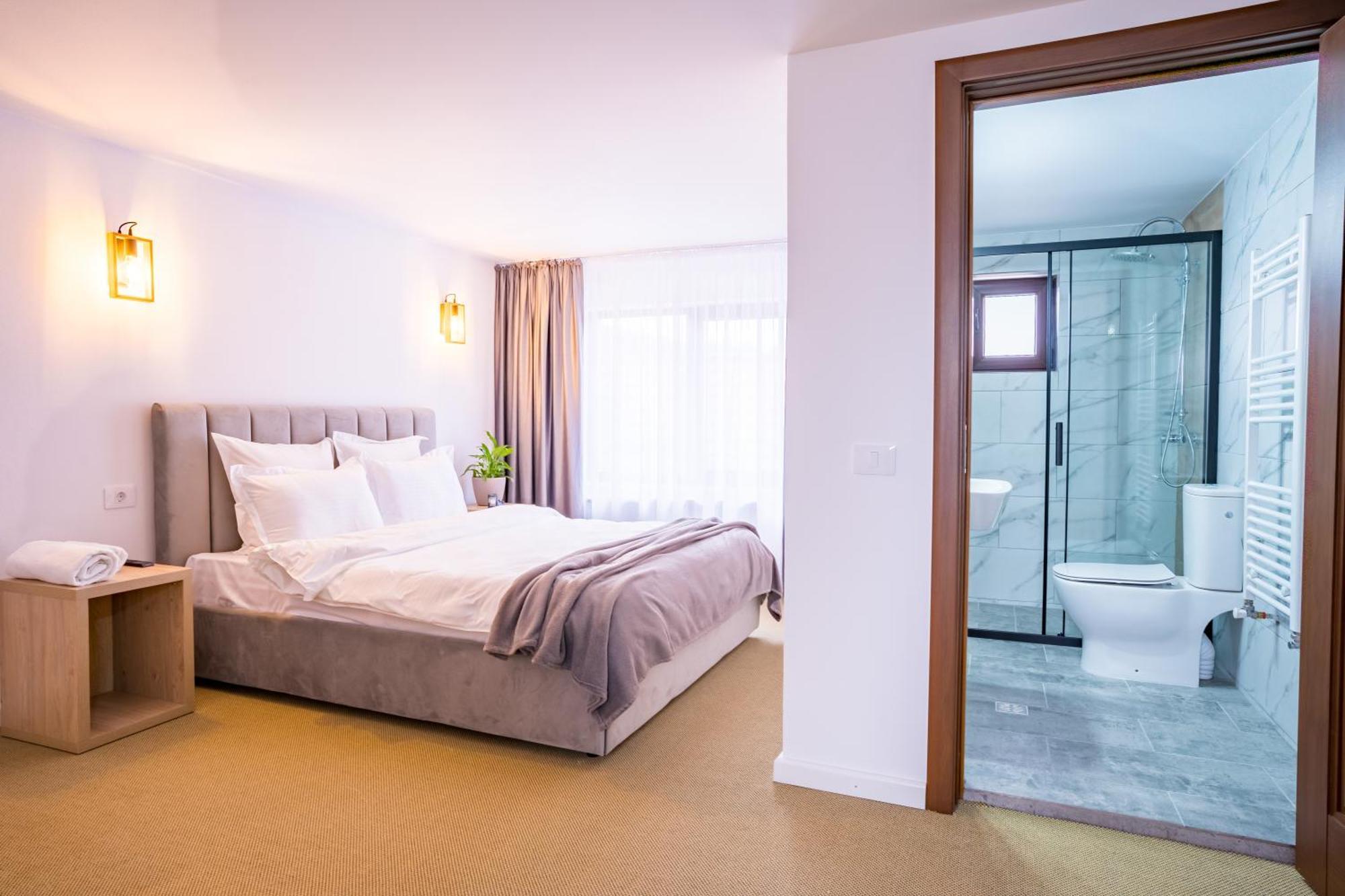 Casa Zuz Voronet Hotel Gura Humorului Ngoại thất bức ảnh