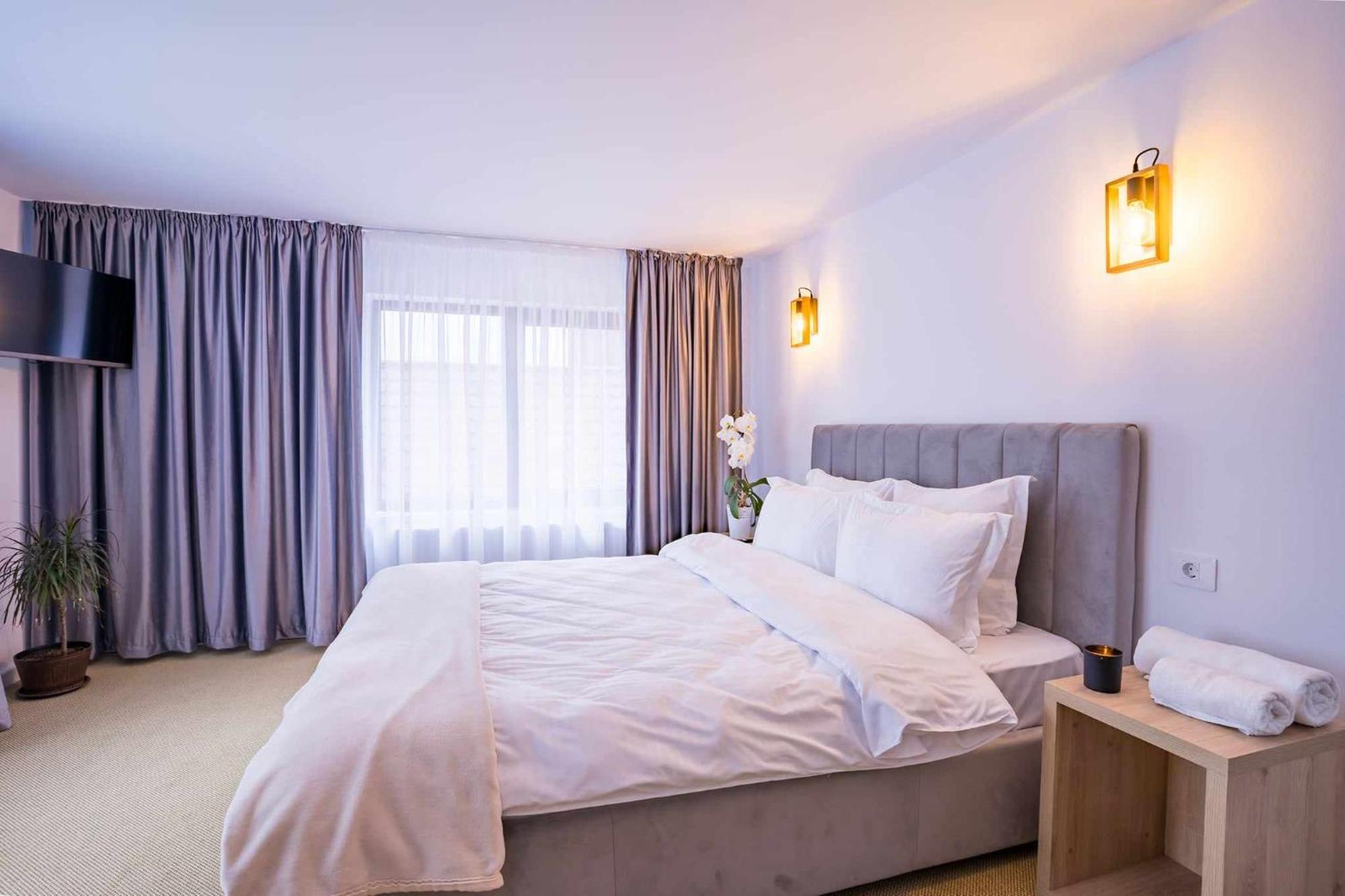 Casa Zuz Voronet Hotel Gura Humorului Ngoại thất bức ảnh