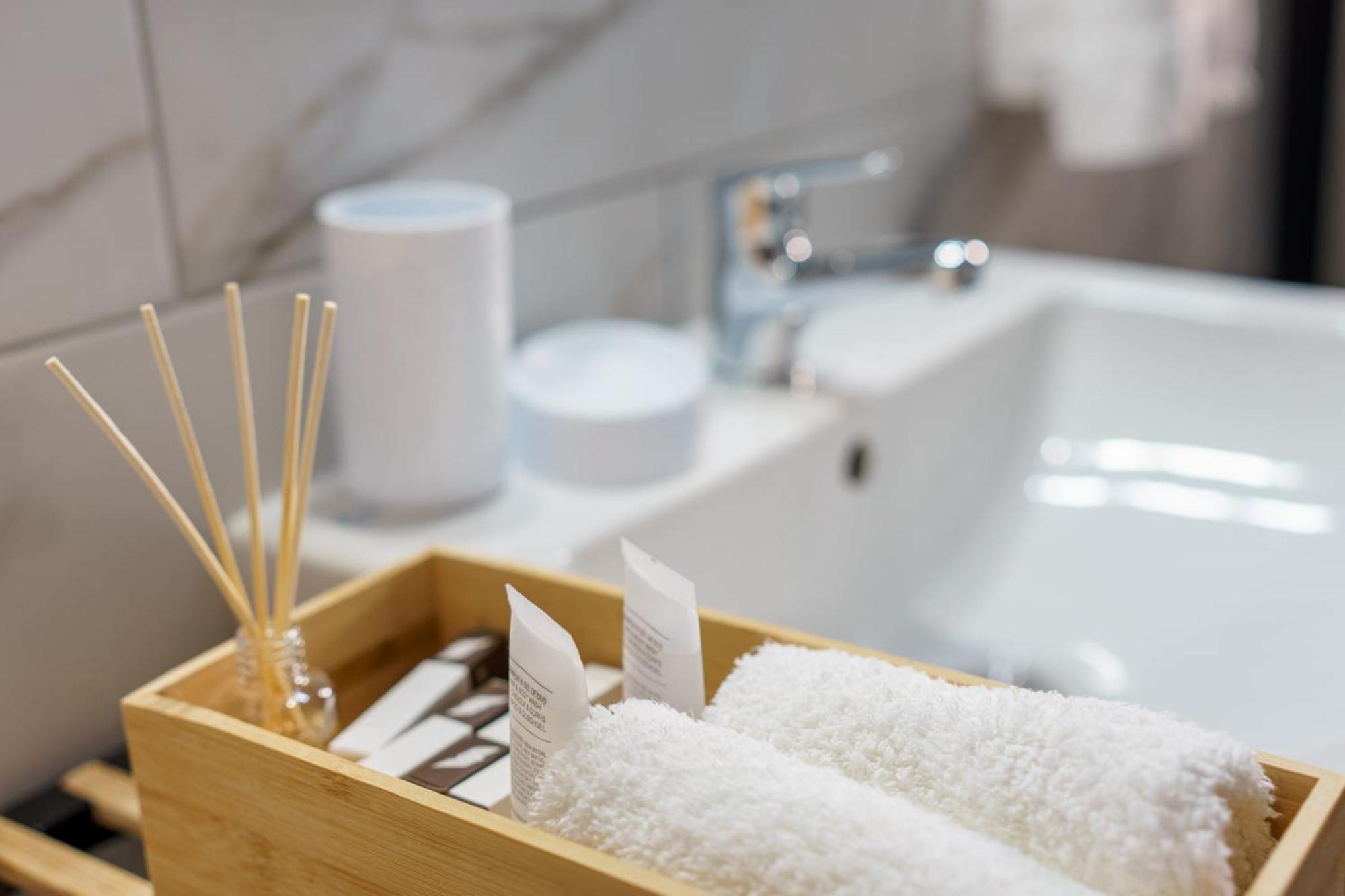 Casa Zuz Voronet Hotel Gura Humorului Ngoại thất bức ảnh